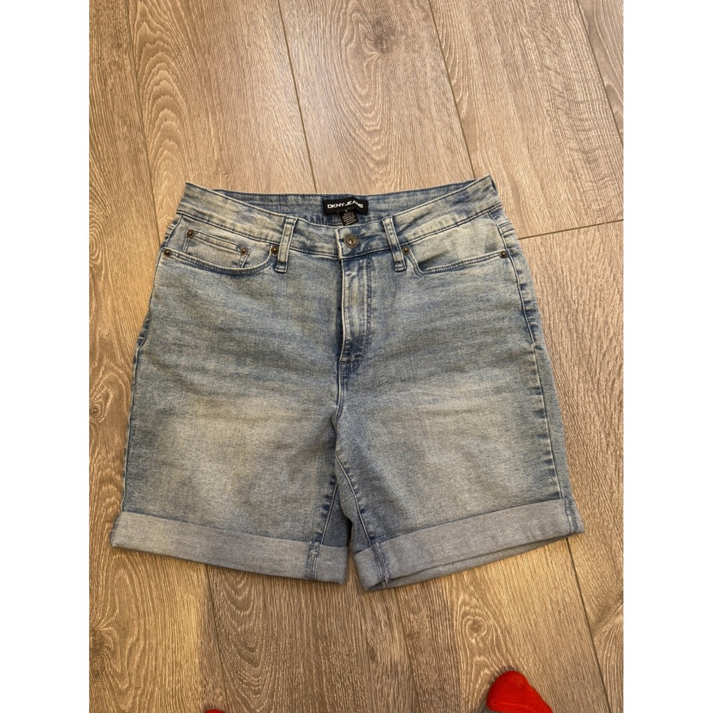 DKNY Size 4 Light Wash Cuffed Denim Shorts Blue Vacation Coquette Minimalist